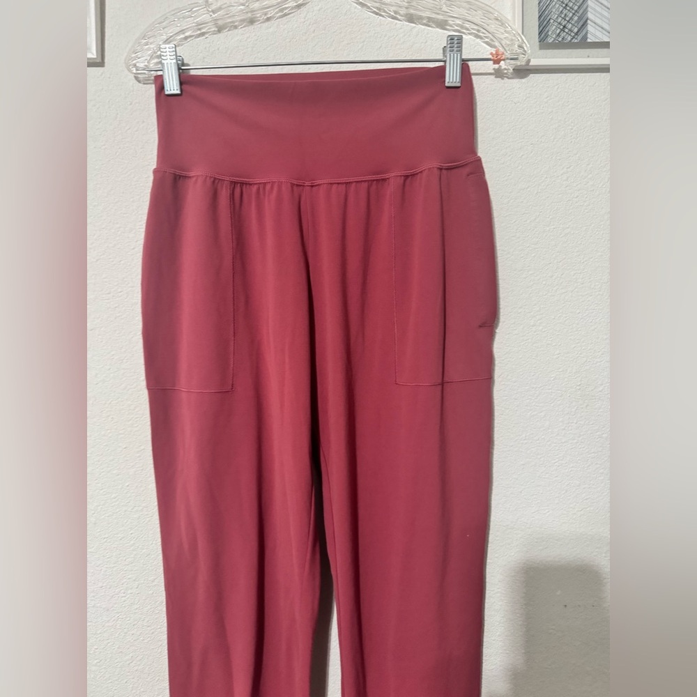 Athleta Salutation Jogger Powervita Victorian Berry S - Picture 3 of 8